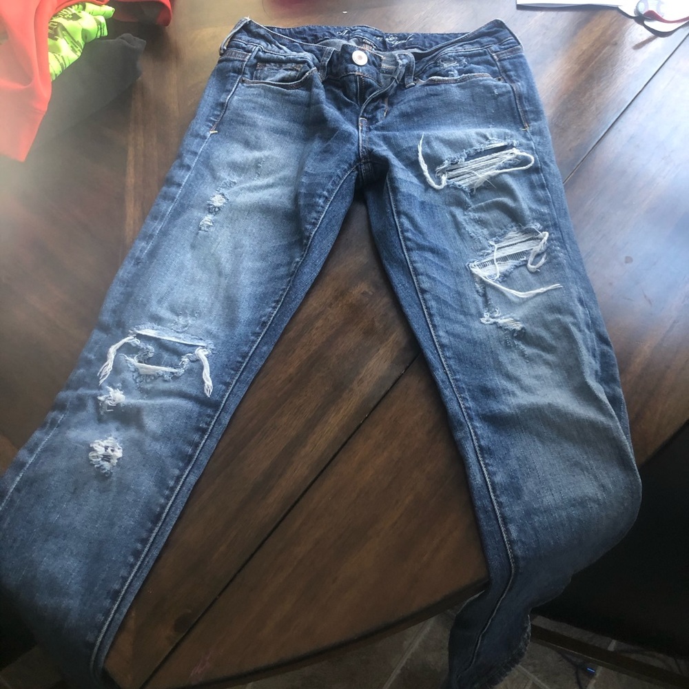 American Eagle skinny distressed jean